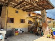 Casa indipendente in vendita a Mombello di Torino via...