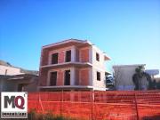 Casa indipendente in vendita a Mondragone CE