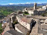 Casa indipendente in vendita a Monte San Martino MC