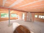 CASA INDIPENDENTE in VENDITA a MONTEBELLUNA di 7 vani