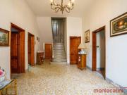 Casa indipendente in vendita a Montecatini Terme via...