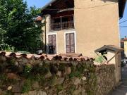 Casa indipendente in vendita a Montegrino Valtravaglia VA