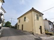 Casa indipendente in vendita a Montescudo Montecolombo RN