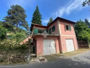 Casa indipendente in vendita a Montoggio GE