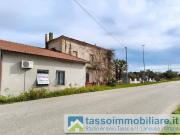 Casa indipendente in vendita a Ortona via lido riccio