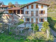 Casa indipendente in vendita a Palazzo Canavese via...