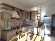 Casa indipendente in vendita a Penna San Giovanni MC