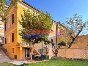 Casa indipendente in vendita a Pesaro PU