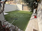 Casa indipendente in vendita a Pesaro via Luciano...