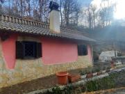 Casa indipendente in vendita a Petrella Salto RI