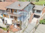 Casa indipendente in vendita a Pettinengo via Ennio...
