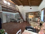 Casa indipendente in vendita a Pistoia