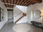 Casa indipendente in vendita a Pistoia via lungo stella,...