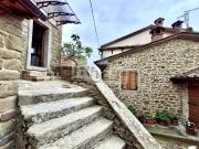 Casa indipendente in vendita a Poppi via Pratomagno, 54