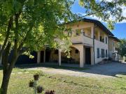 Casa indipendente in vendita a Portacomaro via...