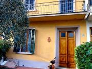 Casa indipendente in vendita a Prato PO
