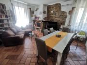 Casa indipendente in vendita a Prato PO