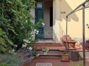 Casa indipendente in vendita a Prato via Pistoiese, 438,...