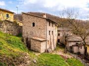 Casa indipendente in vendita a Rasiglia, Foligno