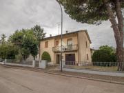 Casa indipendente in vendita a Ravenna via Palmiro...