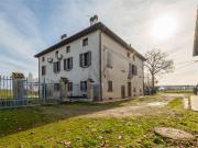 Casa indipendente in Vendita a Reggio nell'Emilia