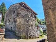 Casa indipendente in vendita a Rezzoaglio