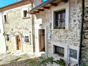 Casa indipendente in vendita a Rocca Di Mezzo
