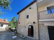 Casa indipendente in vendita a Rocca di Mezzo AQ
