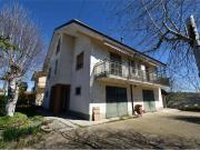 Casa indipendente in vendita a Rodello CN