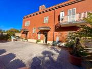 Casa indipendente in vendita a Roma via Tuscolana, Tor...