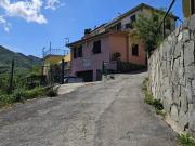 Casa indipendente in vendita a San Colombano Certenoli GE