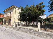Casa indipendente in vendita a San Severino Marche MC