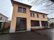 Casa indipendente in vendita a Sannazzaro de'...