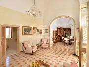 Casa indipendente in vendita a Santa Cesarea Terme LE