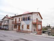 Casa indipendente in vendita a Santa Maria Nuova AN