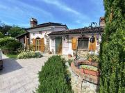 Casa indipendente in vendita a Sarzana, Sarzanello