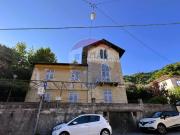 Casa indipendente in vendita a Savignone GE