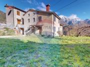 Casa indipendente in vendita a Seravezza