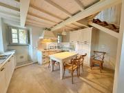 Casa indipendente in vendita a Seravezza LU