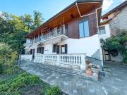 Casa indipendente in vendita a Serravalle Sesia VC
