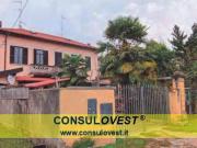 Casa indipendente in vendita a Sesto Calende VA