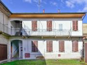 CASA INDIPENDENTE in VENDITA a SEVESO di 6 vani