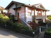 Casa indipendente in vendita a Sotto il Monte Giovanni...