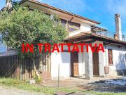 Casa indipendente in vendita a Ternate VA