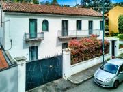 Casa indipendente in vendita a Torino viale 25 Aprile,...