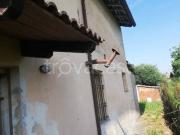 Casa indipendente in vendita a Torricella del Pizzo via...