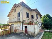Casa indipendente in vendita a Tossicia TE