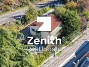 Casa indipendente in vendita a Trieste via Commerciale,...