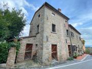 Casa indipendente in vendita a Tuoro sul Trasimeno PG