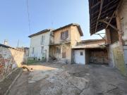 Casa indipendente in vendita a Turano Lodigiano LO